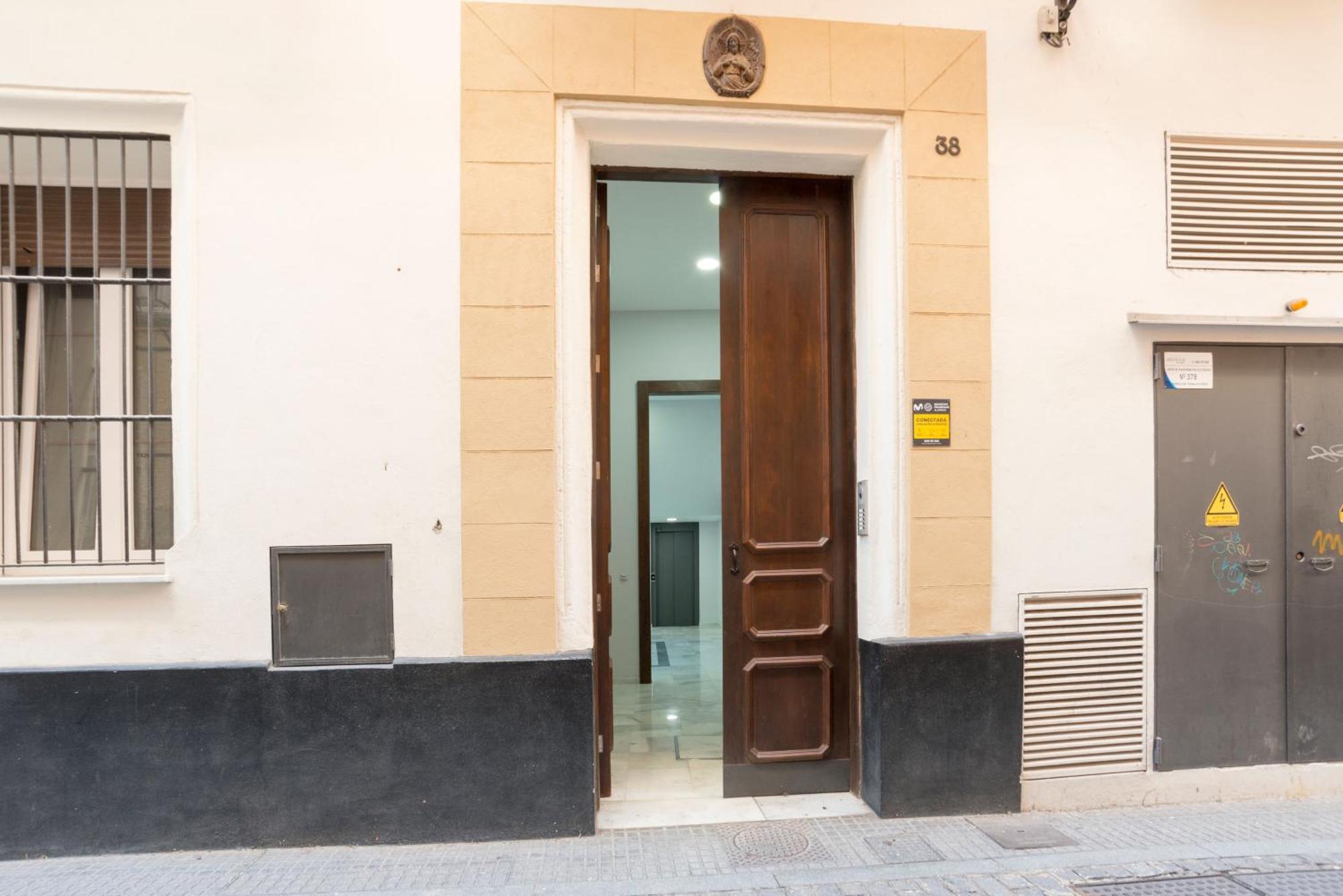 Apartamento Centro Deluxe カディス エクステリア 写真